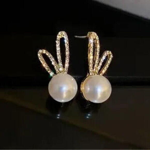 Jewelry - NEW Elegant Bunny Large Pearl Gold 18k Sterling Silver 925 Diamond Earrings